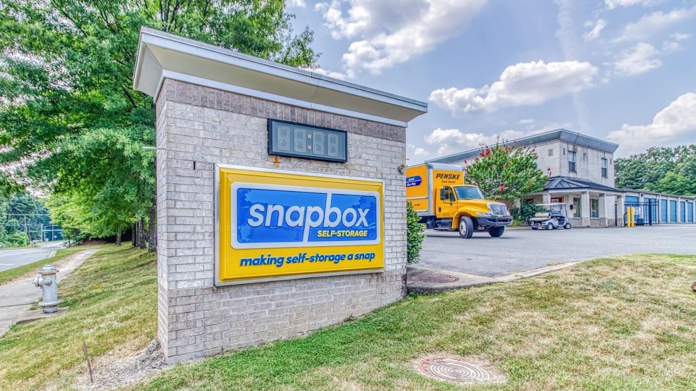 Snapbox Self Storage – University Ave.